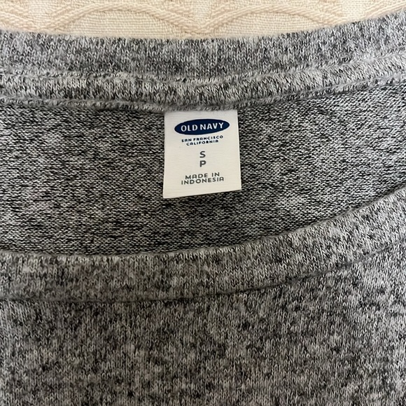 Gray Old Navy Long sleeve sweater top - Picture 2 of 4